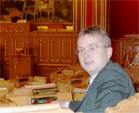 Knut Storberget p� sin plass i Stortinget, fotograf: Nobel-redaksjonen